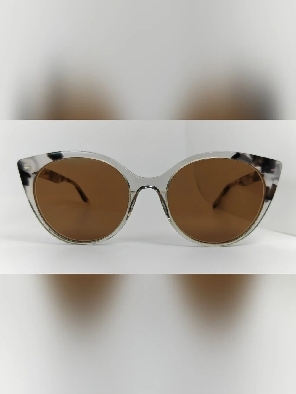 Leilani Frosted Black Tortoiseshell Uplift Effect. Acetate.